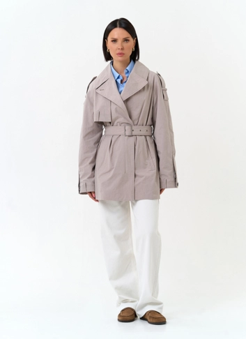 Женский плащ с поясом