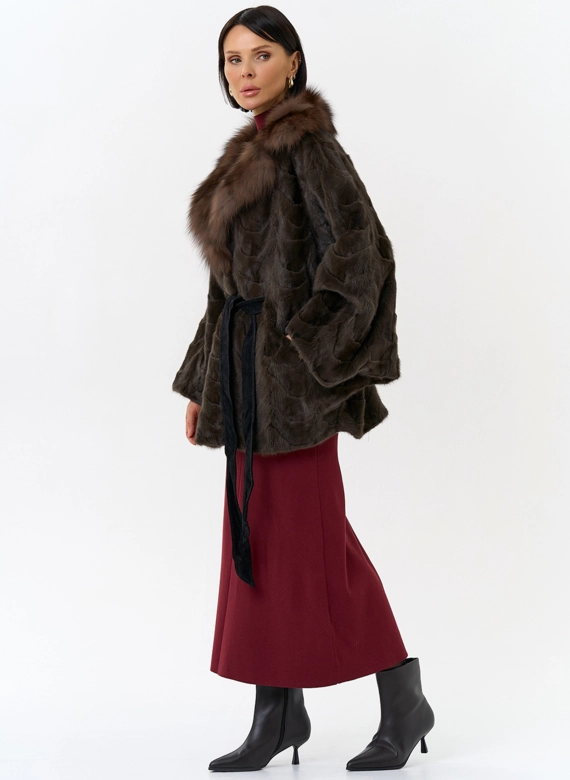 Шуба из меха норки с воротником из меха лисы
