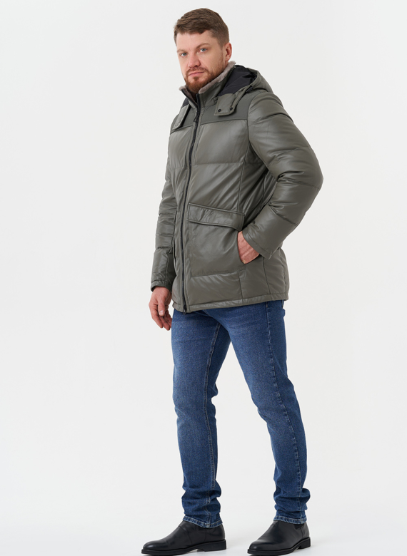 Кожаная куртка с капюшоном