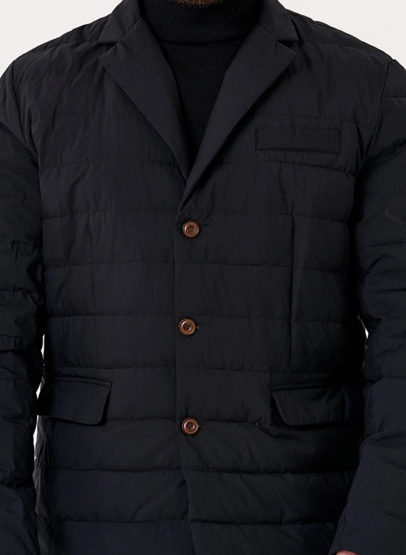 Мужской пуховик со съемной манишкой