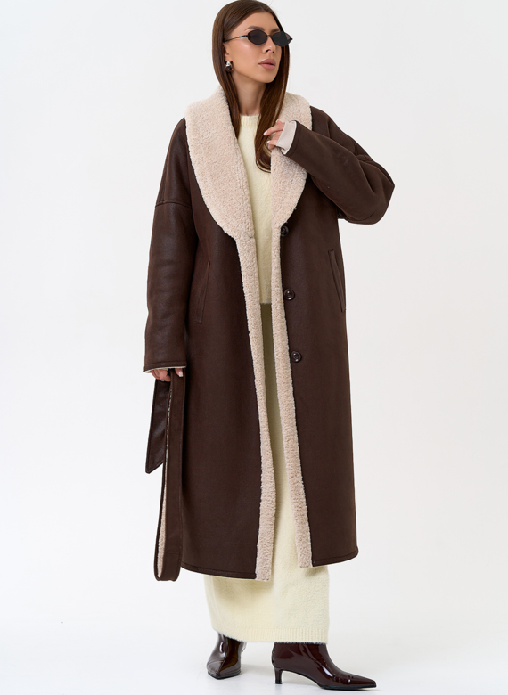 Женская двухсторонняя дубленка из эко замши с воротником шаль