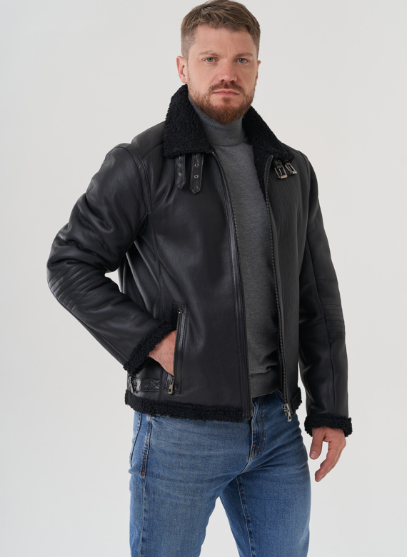 Мужская дубленка черного цвета 