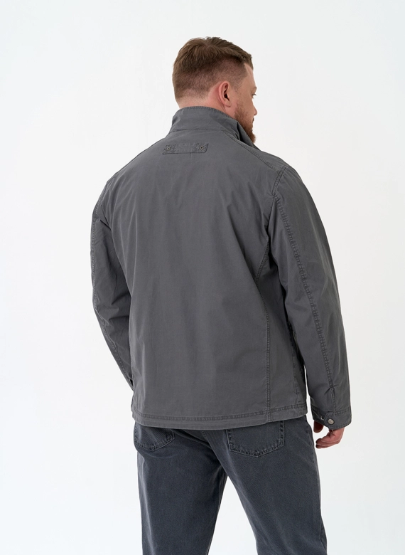 Мужская куртка ветровка с воротником стойкой фото