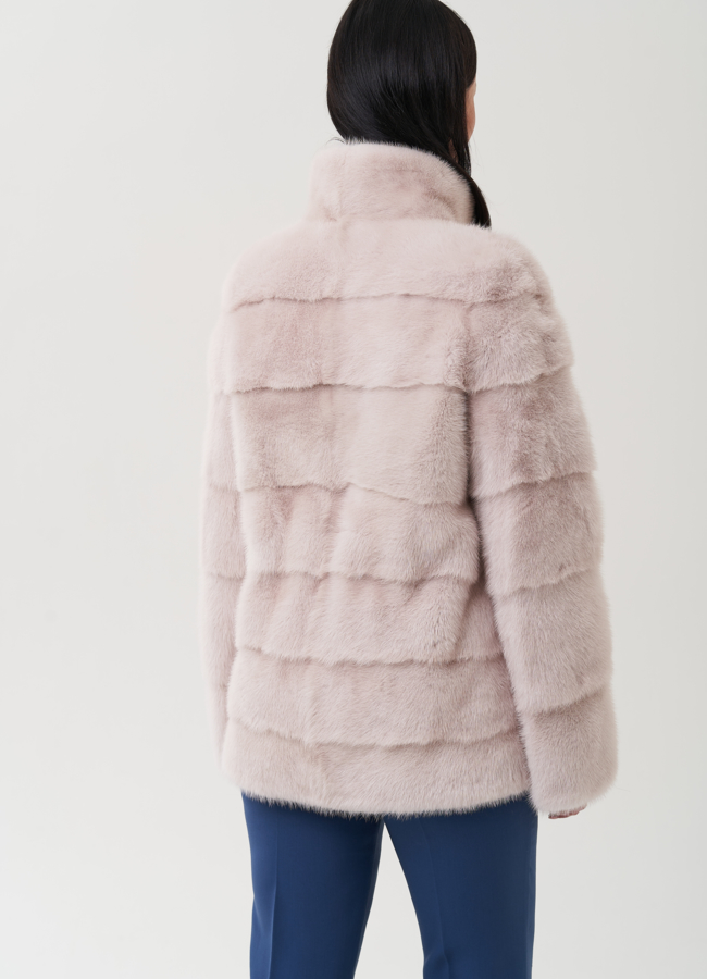 Шуба из меха норки бежевого цвета модель № 25393 в кредит