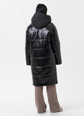 Женский пуховик из эко кожи с капюшоном