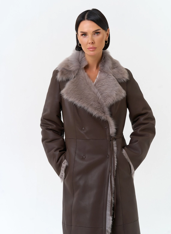 Женская двухсторонняя дубленка с поясом фото